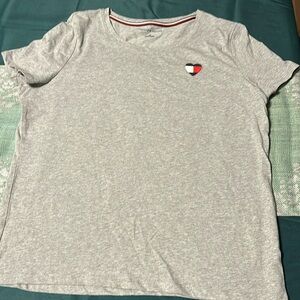 Tommy Hilfiger pullover top